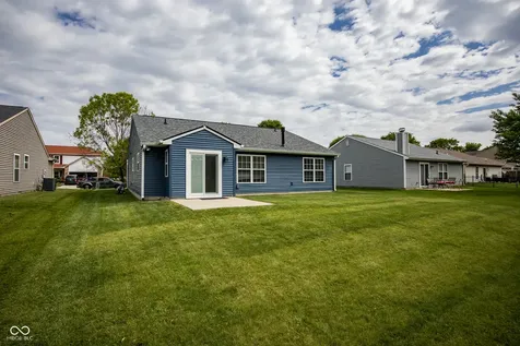 6735 W Odessa Way Mccordsville IN 46055