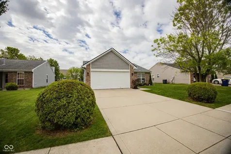 6735 W Odessa Way Mccordsville IN 46055