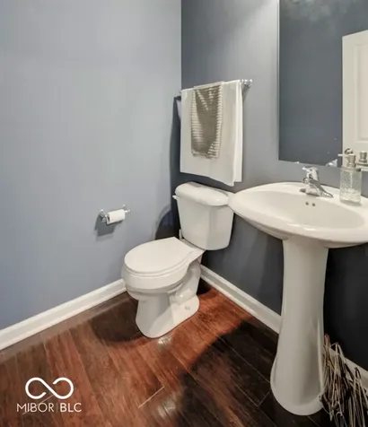 9875 N Port Drive Mccordsville IN 46055