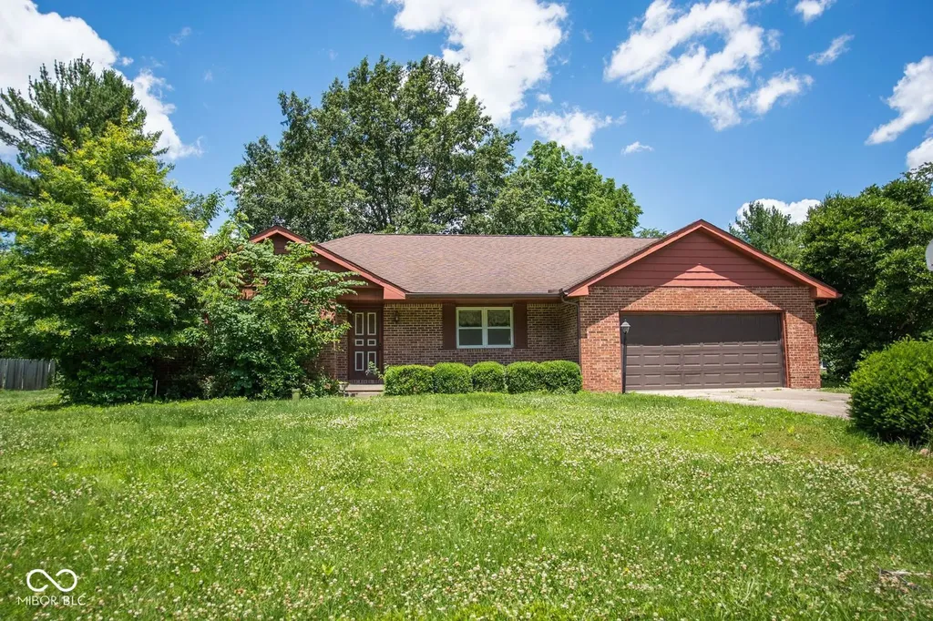 4820 E Brentwood Avenue Terre Haute IN 47805