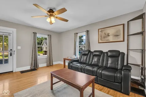 921 Walnut Street Franklin IN 46131