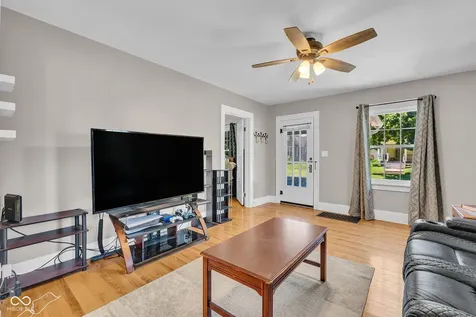 921 Walnut Street Franklin IN 46131