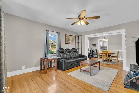 921 Walnut Street Franklin IN 46131