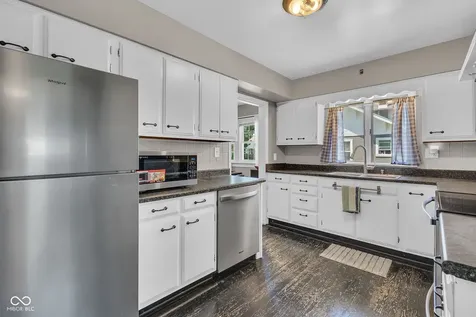 921 Walnut Street Franklin IN 46131