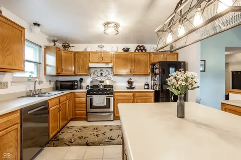 206 E Delaware Street Fortville IN 46040