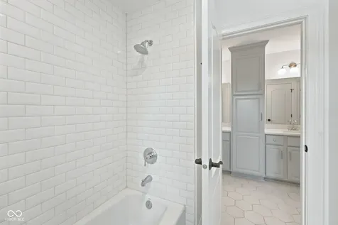 15479 Hidden Oaks Lane Carmel IN 46033