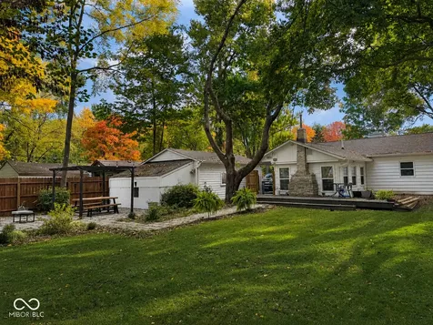 1905 E 75th Street Indianapolis IN 46240