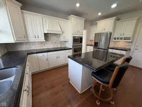 3268 W Hawthorne Drive W Carmel IN 46033
