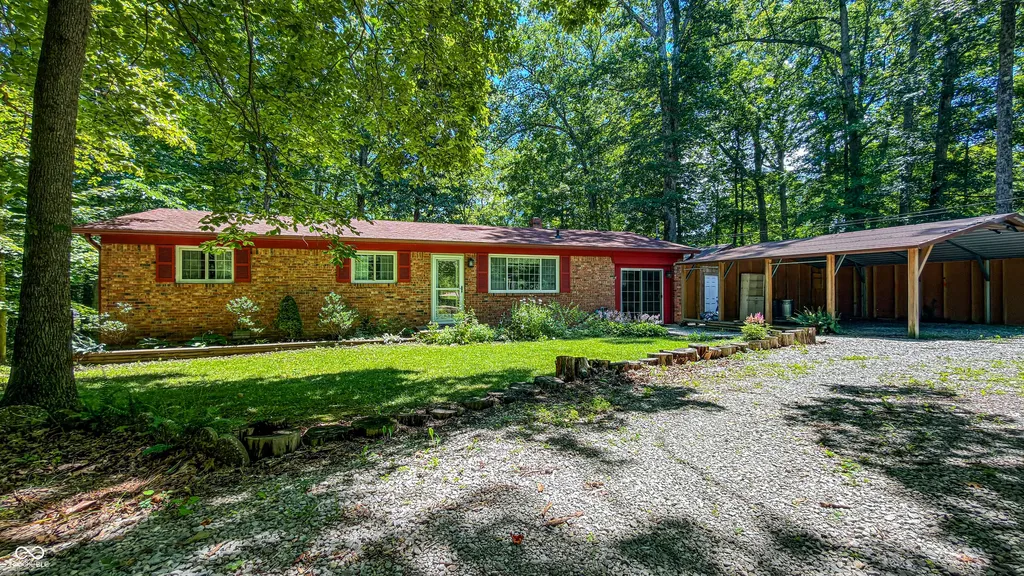1421 Annandale Drive Nashville IN 47448