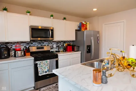 6248 Basden Drive Indianapolis IN 46221