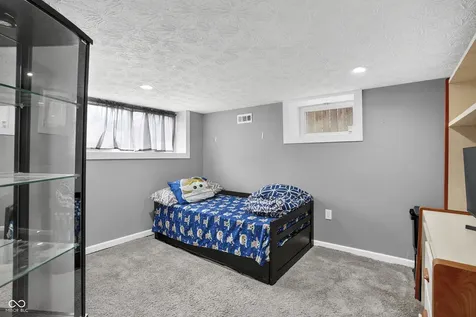 1145 W 35th Indianapolis IN 46208