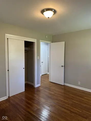 2107 W Coil Street Indianapolis IN 46260