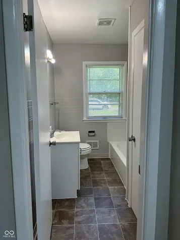 2107 W Coil Street Indianapolis IN 46260