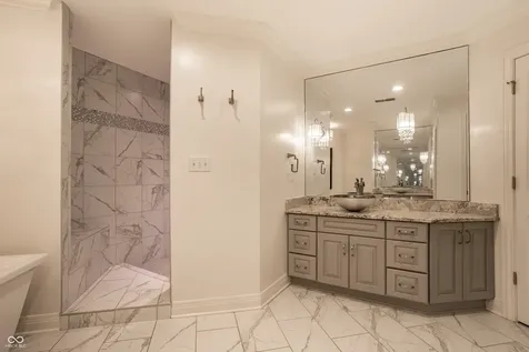 121 Wakefield Way Zionsville IN 46077