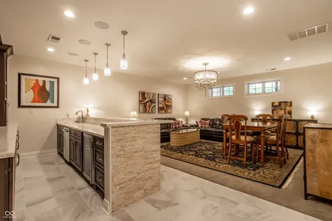 121 Wakefield Way Zionsville IN 46077