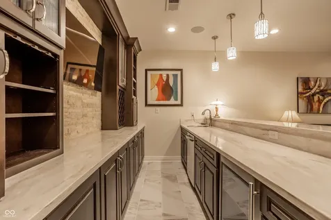 121 Wakefield Way Zionsville IN 46077