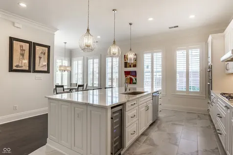 121 Wakefield Way Zionsville IN 46077
