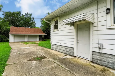 1164 N Gladstone Avenue Indianapolis IN 46201