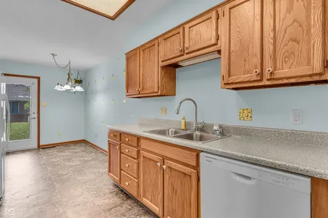 1432 Holiday Lane E Brownsburg IN 46112