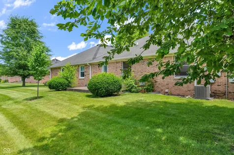 1432 Holiday Lane E Brownsburg IN 46112