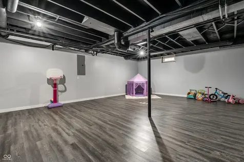 608 E 9th Street Indianapolis IN 46202