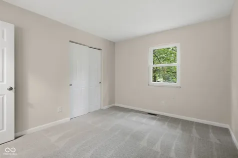 8006 Ridgegate East Drive Indianapolis IN 46268