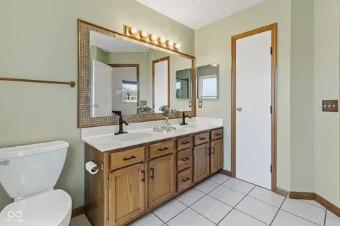 8897 Tanner Drive Fishers IN 46038