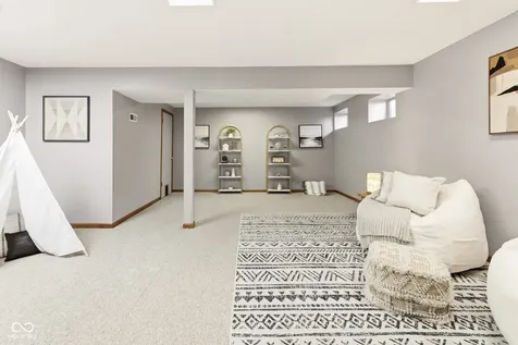 8897 Tanner Drive Fishers IN 46038