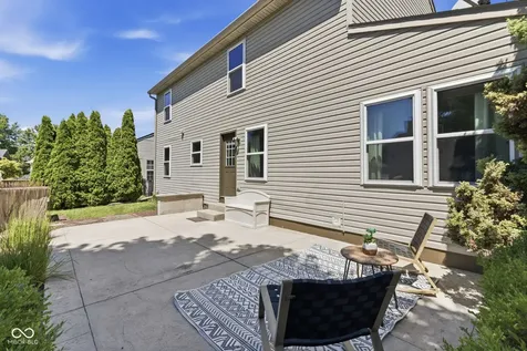 8897 Tanner Drive Fishers IN 46038