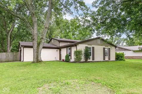 3983 Pineview Lane Greenwood IN 46142