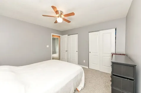 3983 Pineview Lane Greenwood IN 46142
