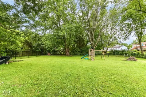 3983 Pineview Lane Greenwood IN 46142