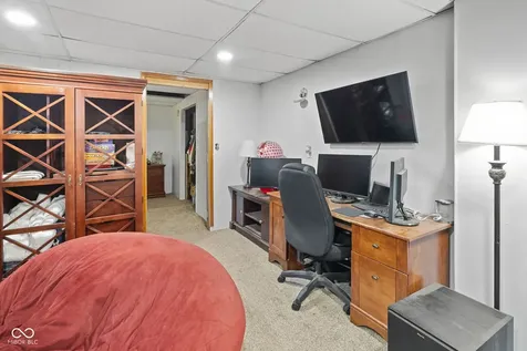 801 N 10th Street Noblesville IN 46060