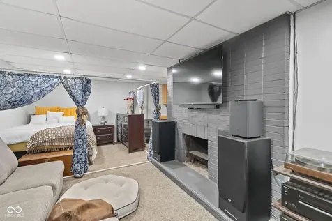 801 N 10th Street Noblesville IN 46060