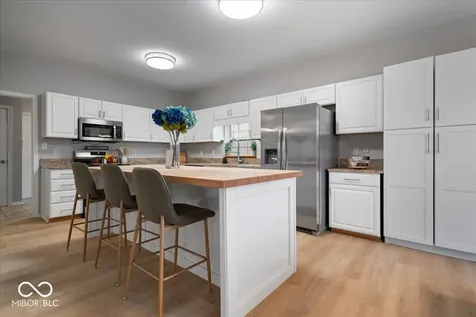12647 Brookdale Drive Fishers IN 46037
