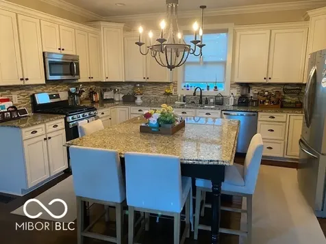 7610 Bishops Green Zionsville IN 46077