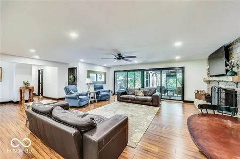 680 Robin Lane Greenfield IN 46140
