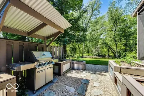 680 Robin Lane Greenfield IN 46140