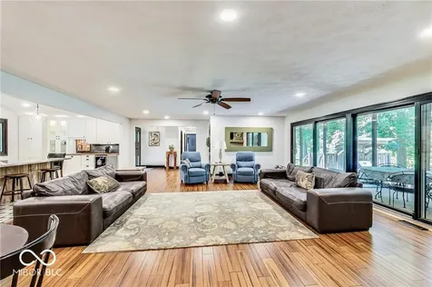680 Robin Lane Greenfield IN 46140