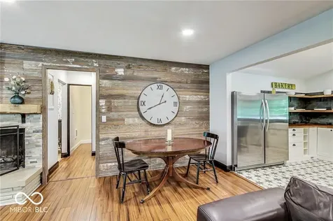 680 Robin Lane Greenfield IN 46140