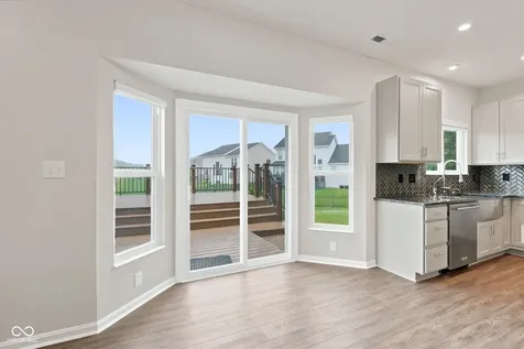 9802 Violet Circle Indianapolis IN 46239