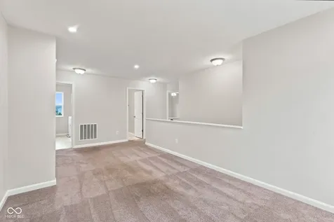 9802 Violet Circle Indianapolis IN 46239
