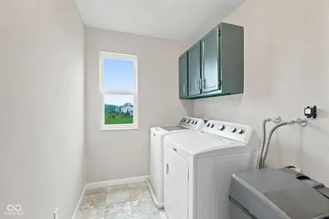 9802 Violet Circle Indianapolis IN 46239
