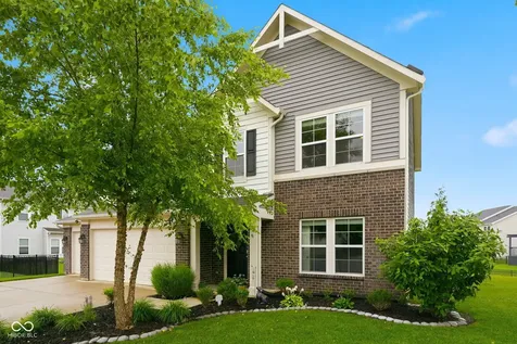 9802 Violet Circle Indianapolis IN 46239