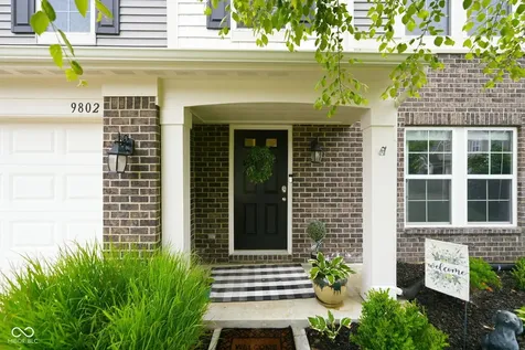 9802 Violet Circle Indianapolis IN 46239