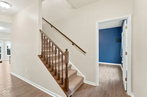 9802 Violet Circle Indianapolis IN 46239