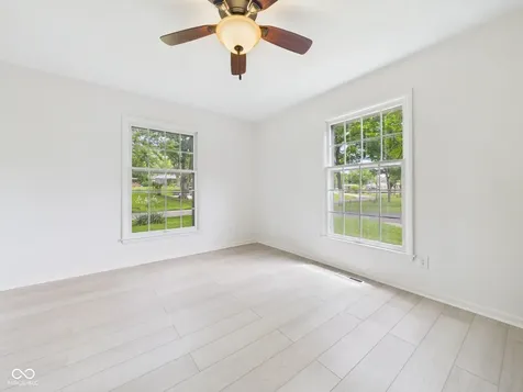 1403 Cottonwood Drive Anderson IN 46012
