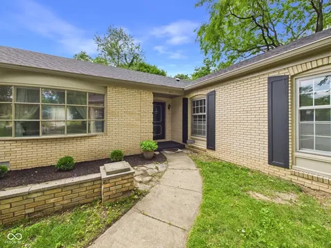 1403 Cottonwood Drive Anderson IN 46012
