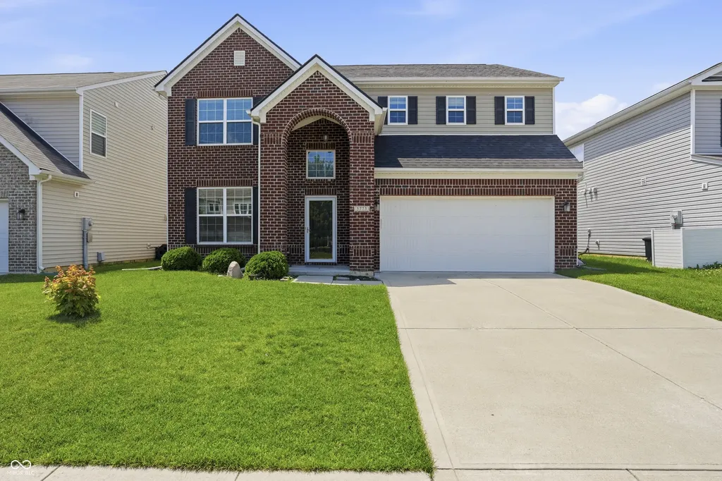 5773 Blue Sky Drive Whitestown IN 46075