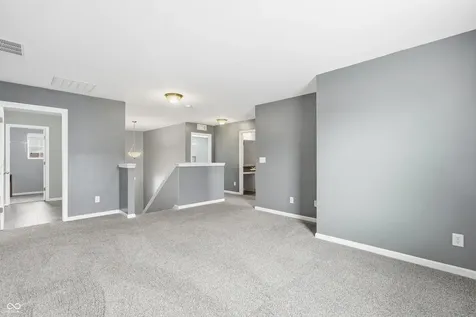 5773 Blue Sky Drive Whitestown IN 46075